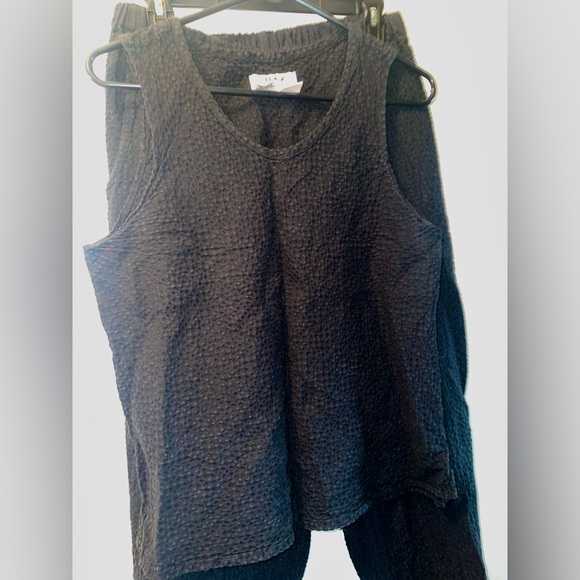 Krinckle 3-Piece Ensemble - Picture 2 of 6